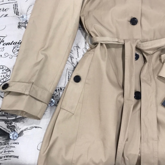 DKNY Spread Collar Trench Coat - Picture 4 of 11